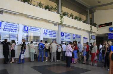 Беларусь перестала продавать билеты на поезда в Украину